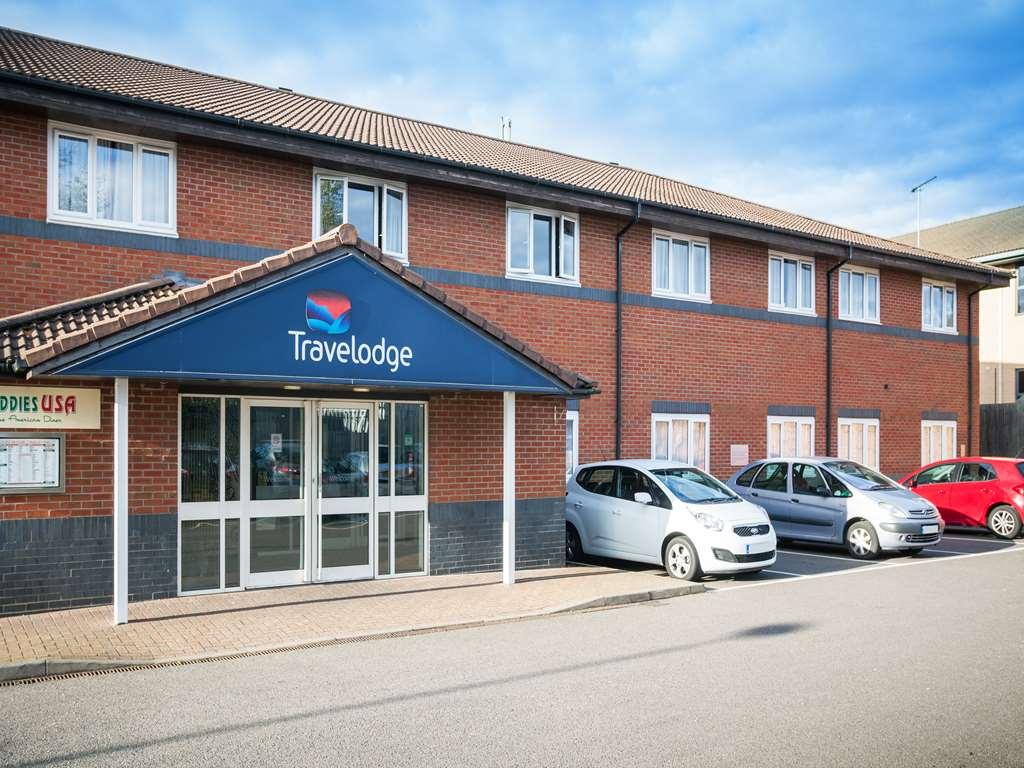 Travelodge Milton Keynes Old Stratford Kültér fotó