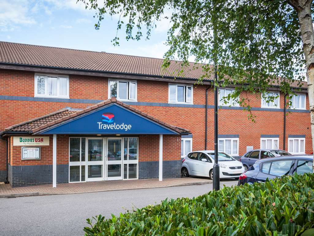 Travelodge Milton Keynes Old Stratford Kültér fotó