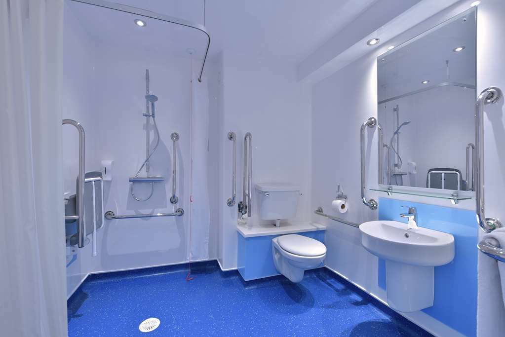 Travelodge Milton Keynes Old Stratford Szoba fotó